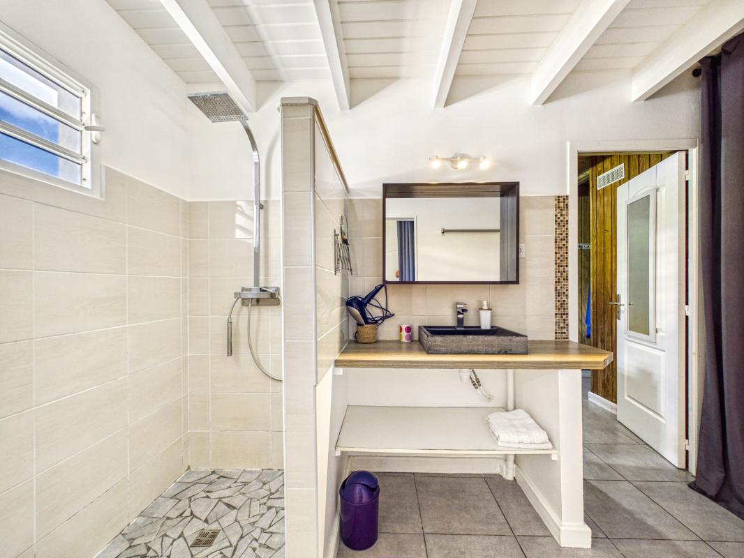 29.Location villa 8 personnes avec piscine et prxomité plage des Raisins Clairs